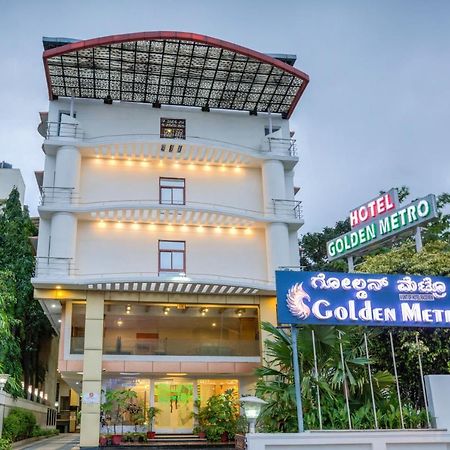 Golden Metro Hotel Бангалор Экстерьер фото