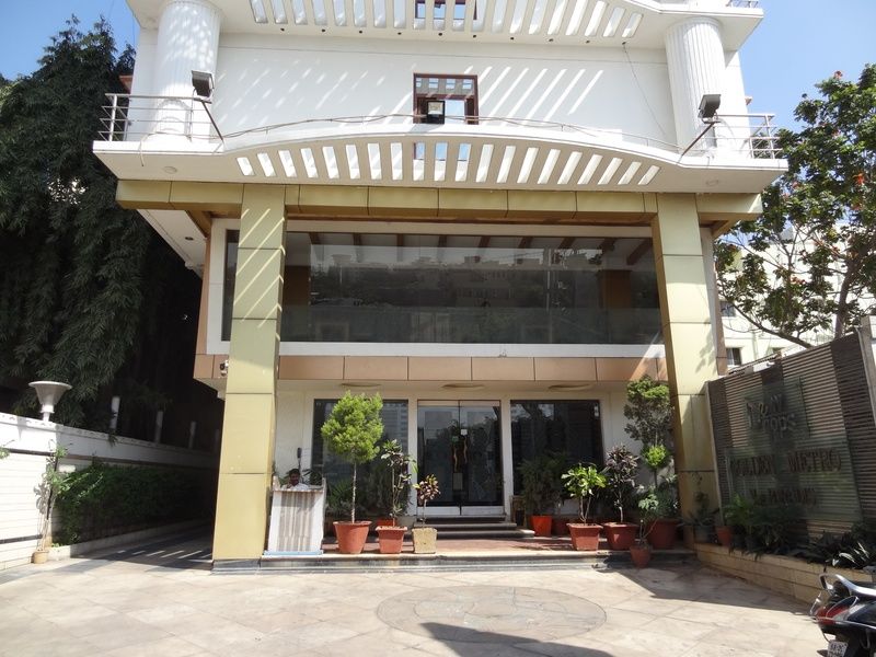 Golden Metro Hotel Бангалор Экстерьер фото