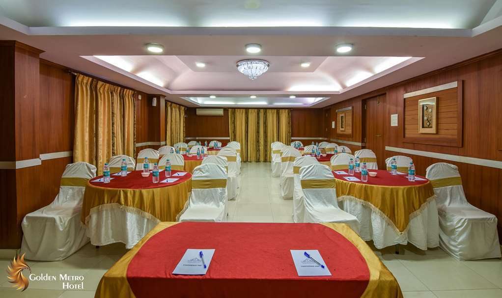Golden Metro Hotel Бангалор Экстерьер фото