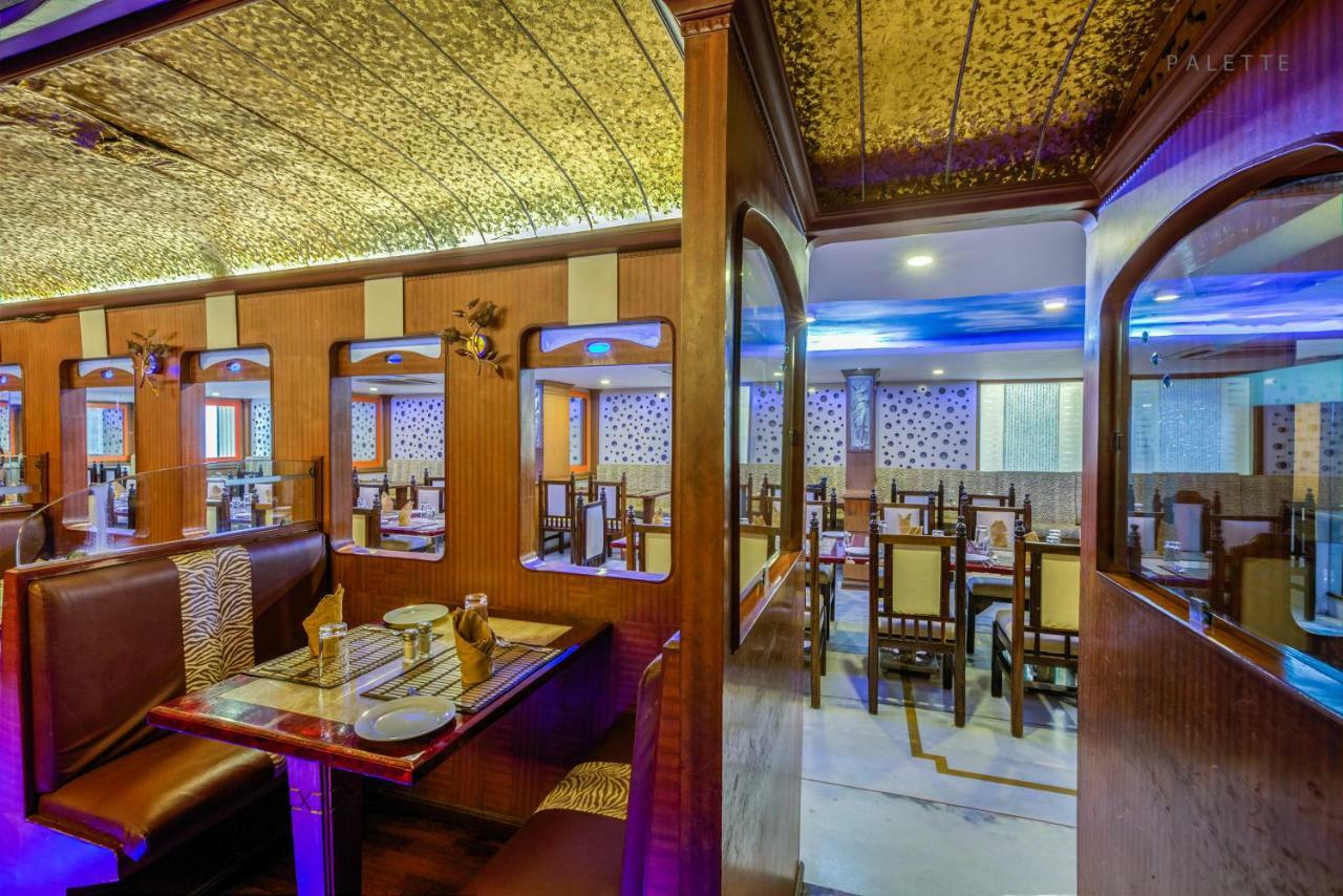 Golden Metro Hotel Бангалор Экстерьер фото
