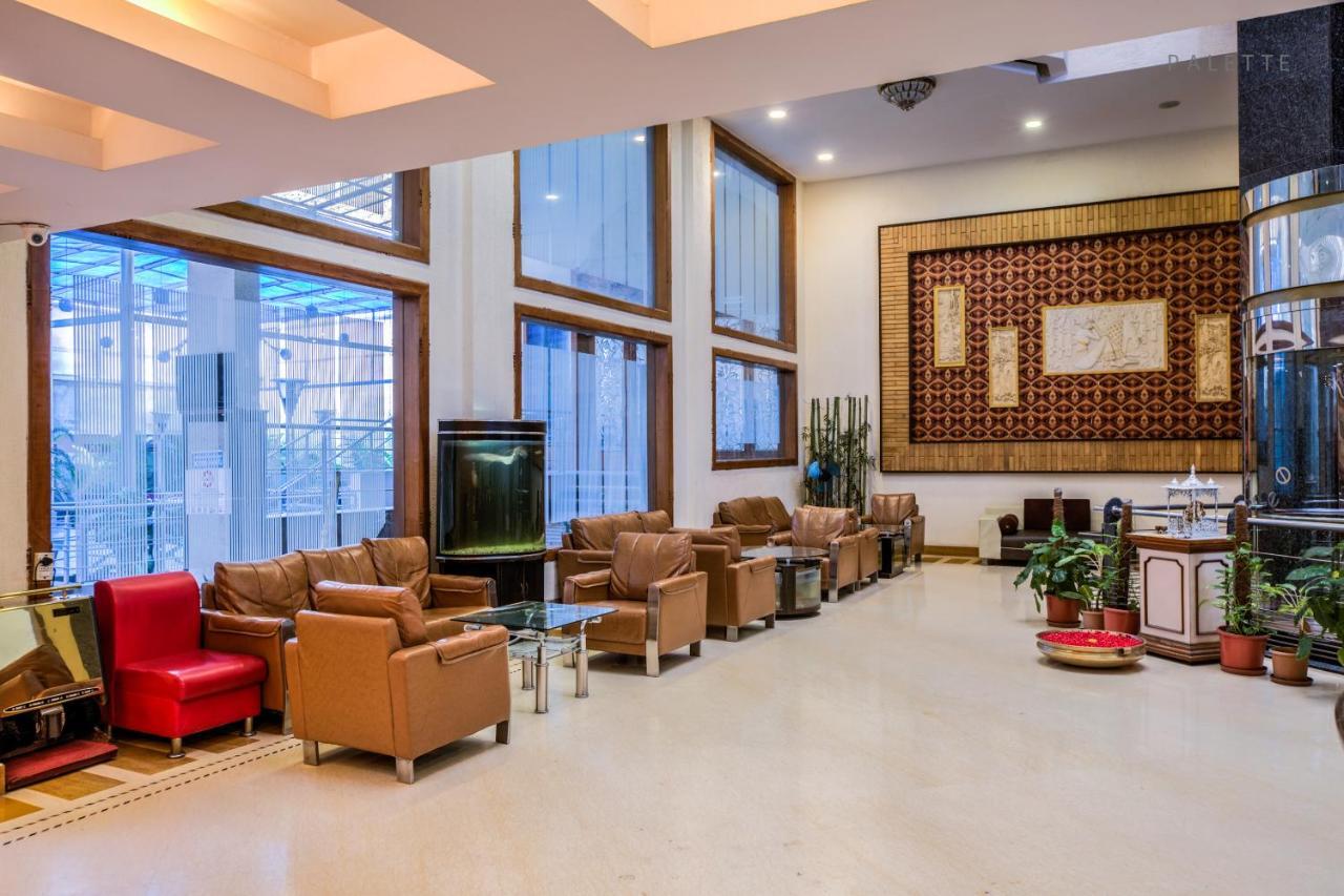 Golden Metro Hotel Бангалор Экстерьер фото